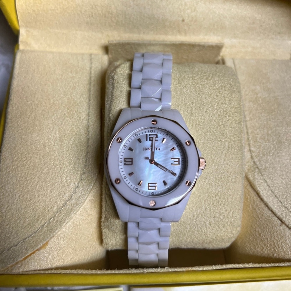 Invicta white ceramic watch style 10259
